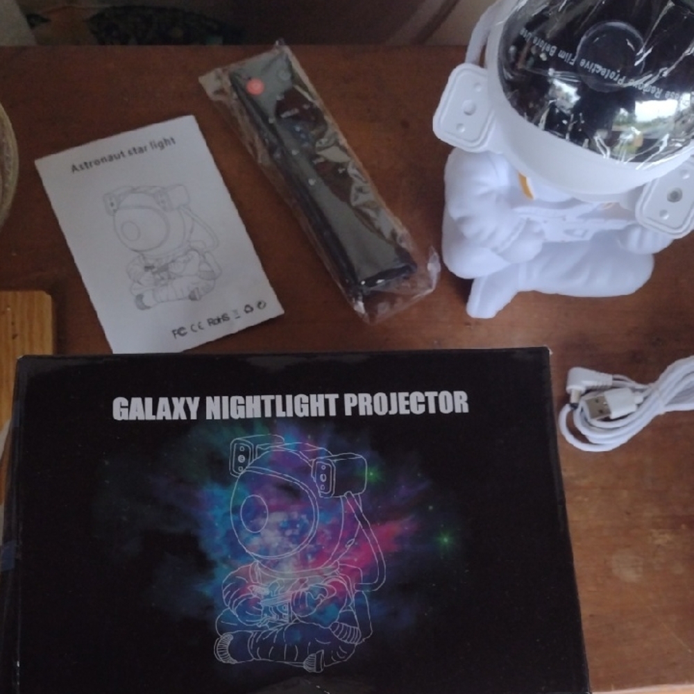 Galaxy Nightlight Projector NWT
